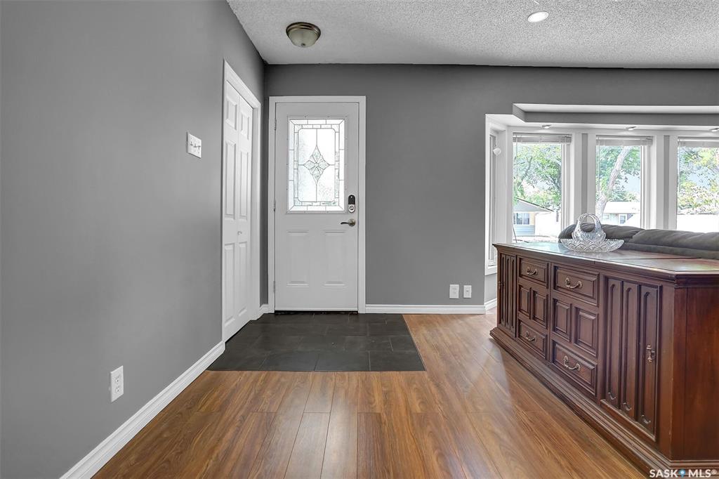 Fifth View of 333 Toronto Street N, Churchill Downs, Regina, Saskatchewan, S4R 2T7