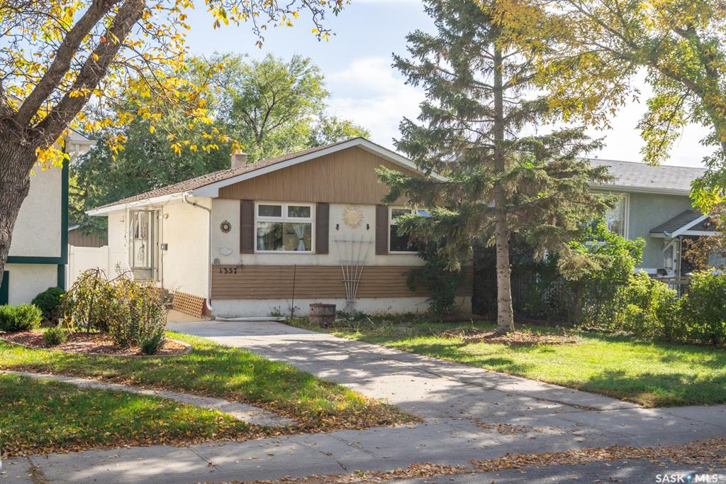 Second View of 1357 Grosvenor Street, Glencairn, Regina, Saskatchewan, S4N 1R2