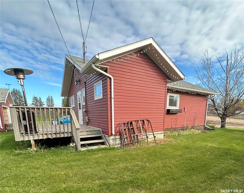 Fourth View of 102 2nd Avenue N, Lintlaw, Saskatchewan, S0A 2H0