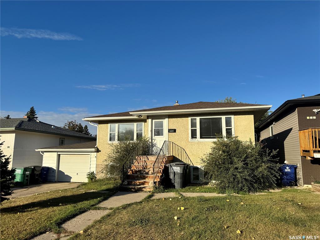 MLS® listing #SK020371 for sale located at 325 V Avenue S