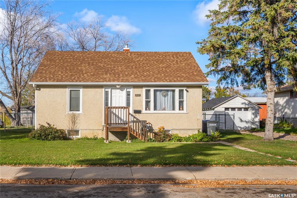 1734 13 Th Street W, SK020392, Saskatchewan,