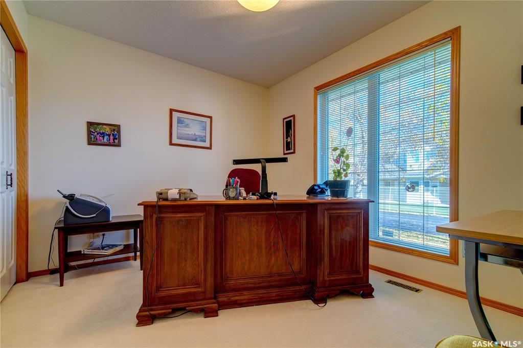Fifth View of 3235 Renfrew Crescent E, Windsor Park, Regina, Saskatchewan, S4V 2W6