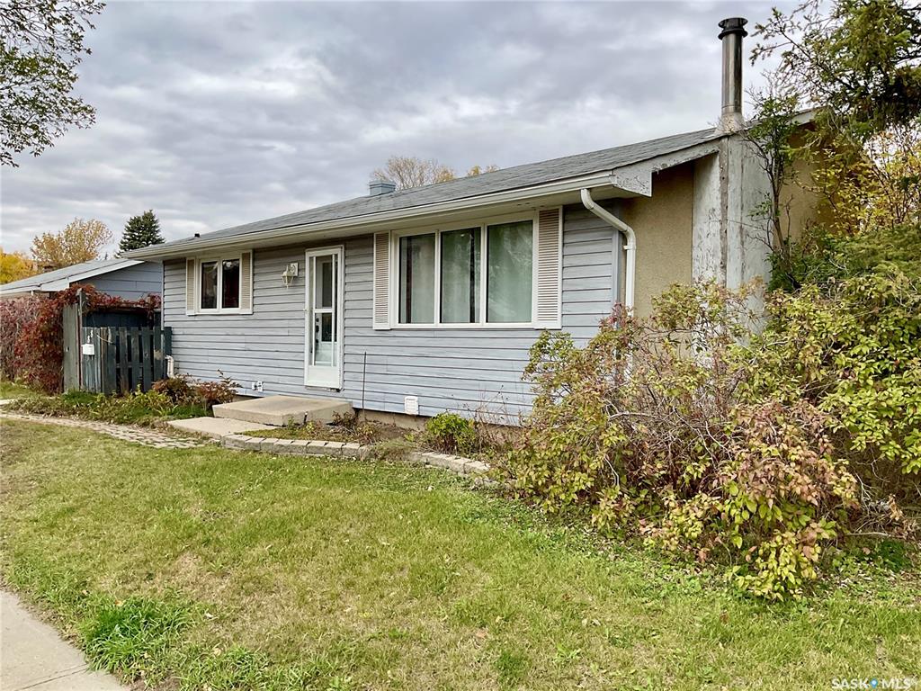 Second View of 88 Cambridge Avenue, Glencairn, Regina, Saskatchewan, S4N 0L1