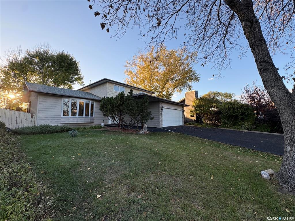 Third View of 115 Fuhrmann Crescent, Walsh Acres, Regina, Saskatchewan, S4R 7W2