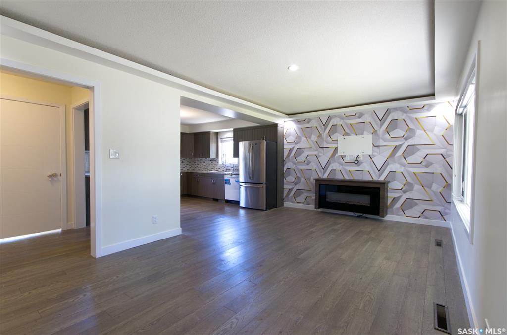 Fifth View of 2475 Francis Street, Arnhem Place, Regina, Saskatchewan, S4N 2R1