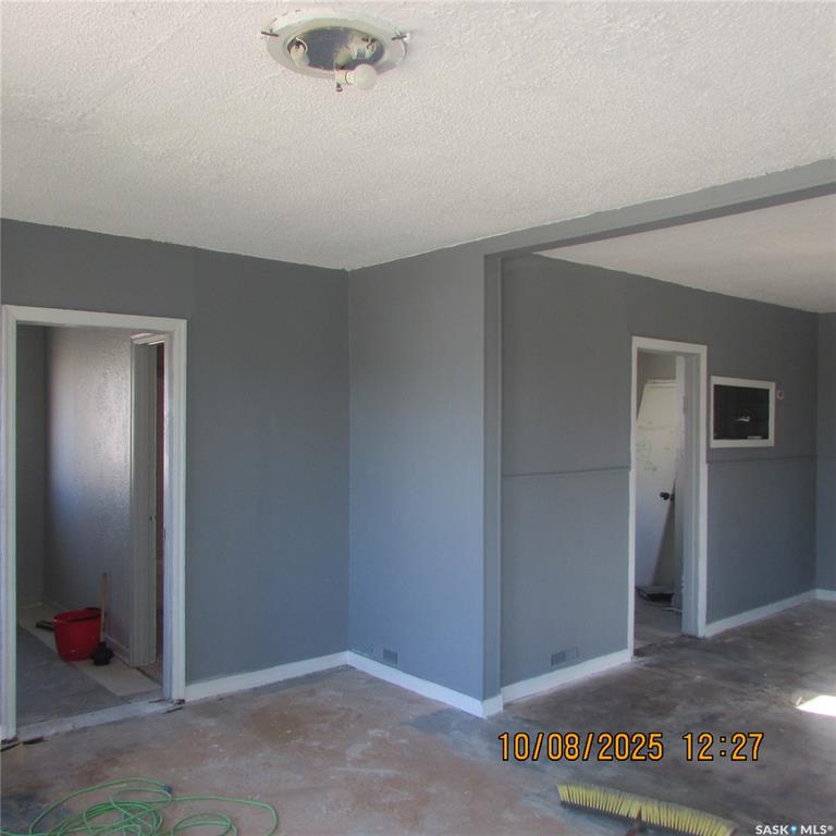 Third View of 421 Mcintyre Street, Highland Park, Regina, Saskatchewan, S4R 2M2