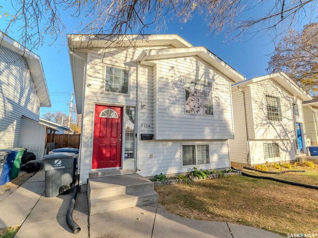Second View of 1134 J Avenue N, Hudson Bay Park, Saskatoon, Saskatchewan, S7L 2L6