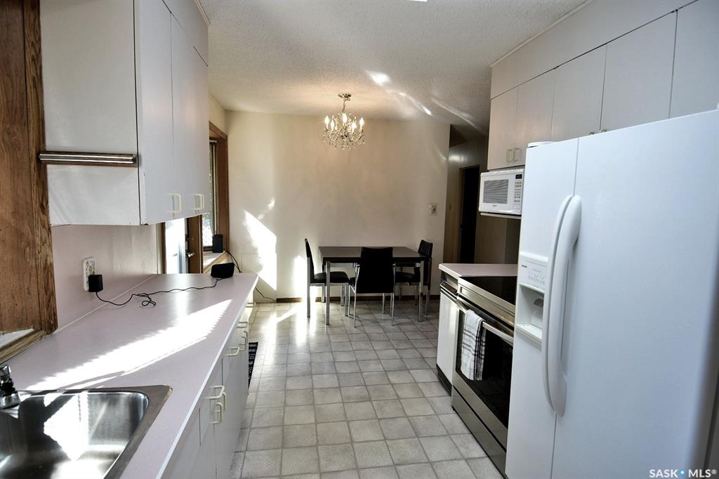 Fourth View of 2508 Paul Crescent, Nutana Park, Saskatoon, Saskatchewan, S7J 2T6