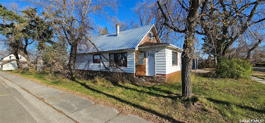 102 3rd Avenue E, SK020693, Saskatchewan,