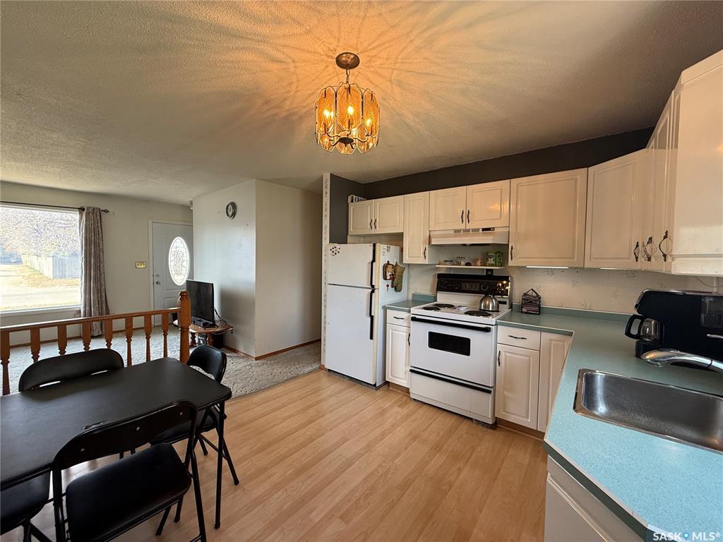 Fifth View of 634 3rd Street, Humboldt, Saskatchewan, S0K 2A0