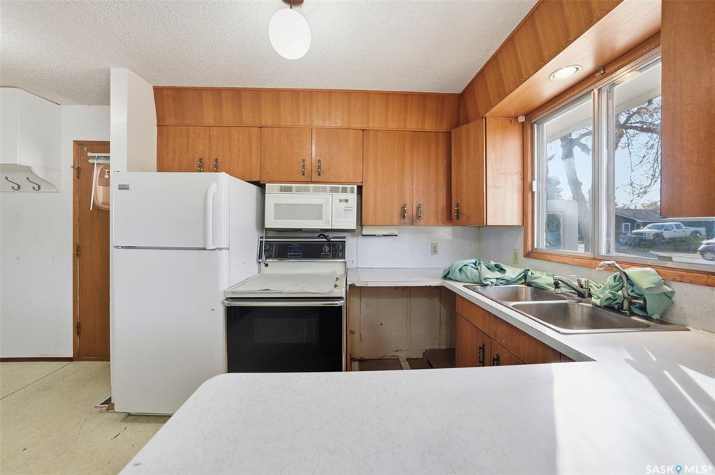 Fifth View of 117 3rd Street E, Langham, Saskatchewan, S0K 2L0