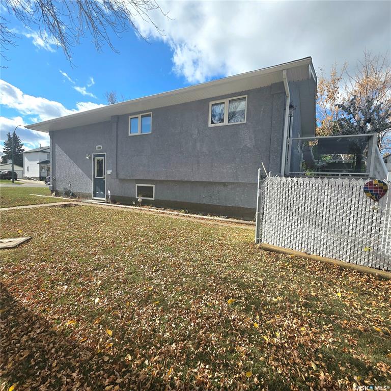 Third View of 1596 Mcintosh Drive, River Heights PA, Prince Albert, Saskatchewan, S6V 7B8