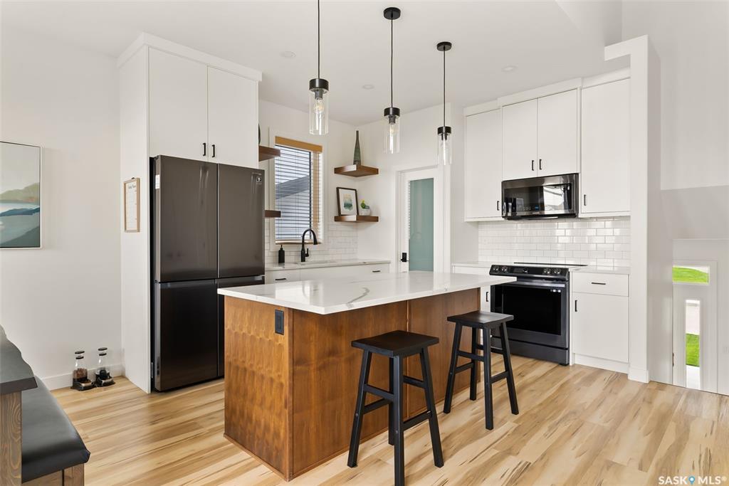 Fifth View of 3304 Crosbie Crescent, Eastbrook, Regina, Saskatchewan, S4V 3S4
