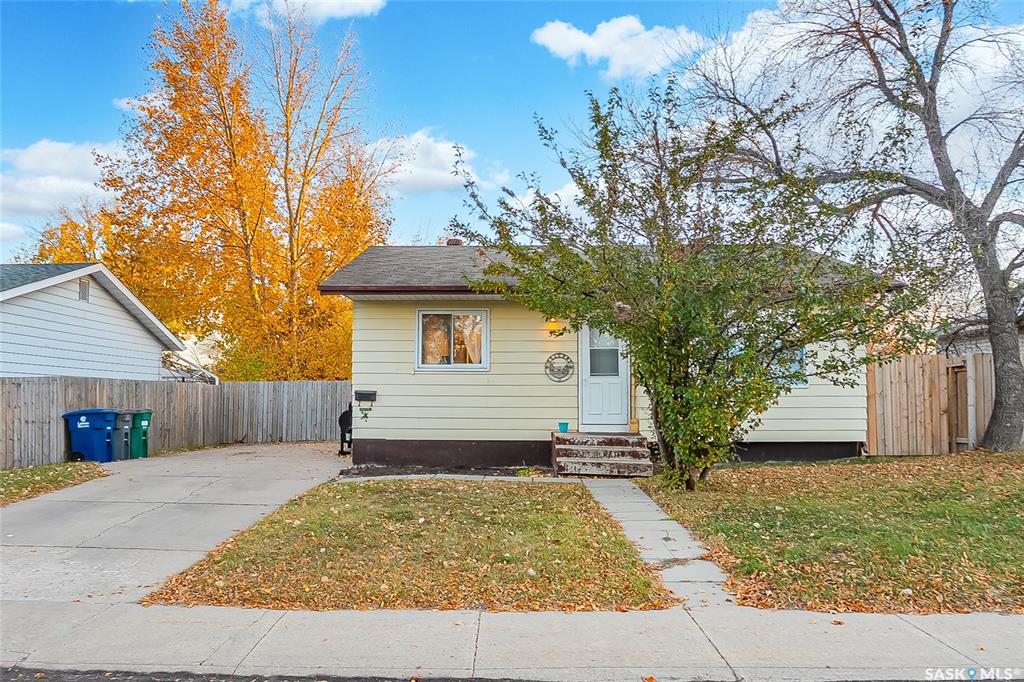 35 Bernard Crescent, SK020778, Saskatchewan,