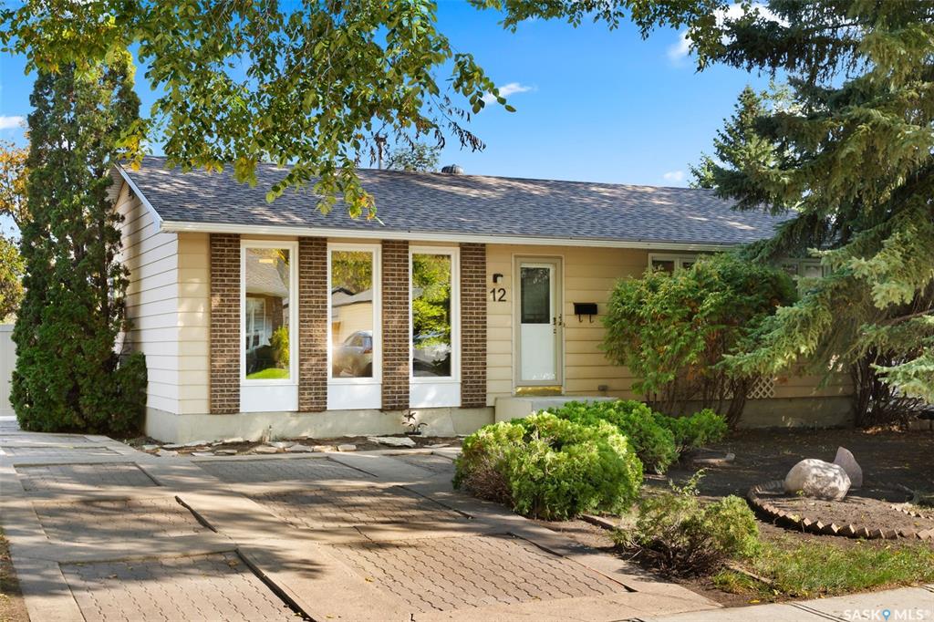 Second View of 12 Jackson Bay, Walsh Acres, Regina, Saskatchewan, S4R 6Y8