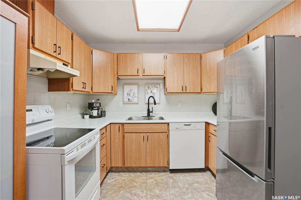 Fourth View of 1006 9th Street E #204, Varsity View, Saskatoon, Saskatchewan, S7H 0N2