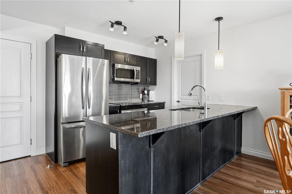 5303 Universal Crescent #215, SK020887, Saskatchewan,