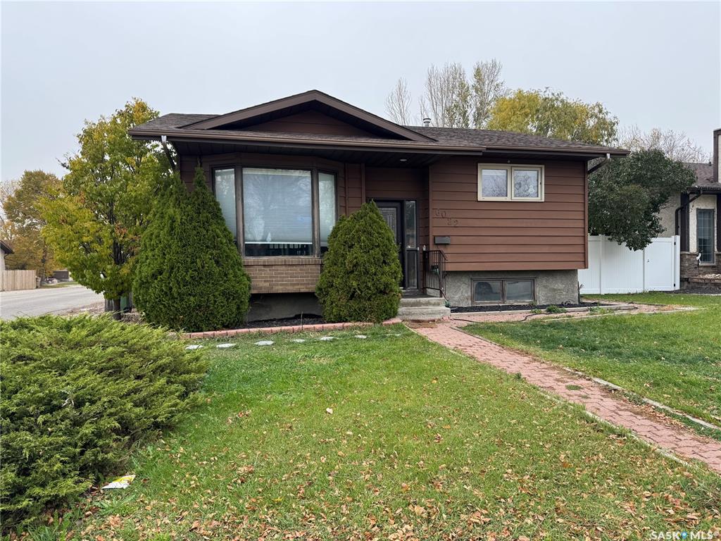 Second View of 6022 Wadge Street, Lakewood, Regina, Saskatchewan, S4X 4B5