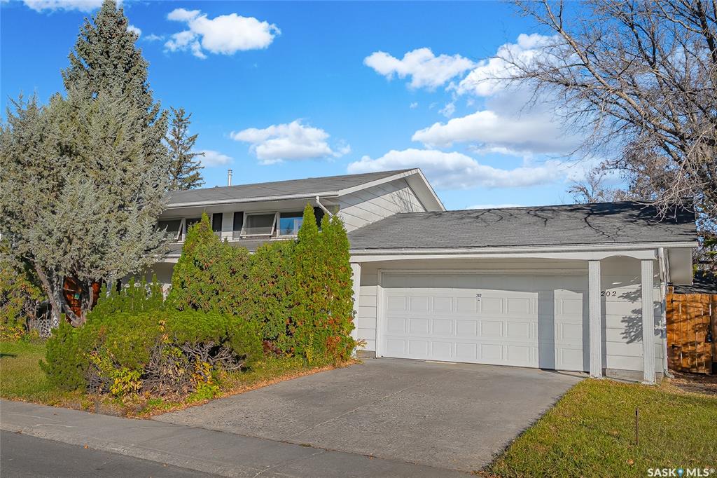 Second View of 202 Begg Crescent, East College Park, Saskatoon, Saskatchewan, S7H 4P2