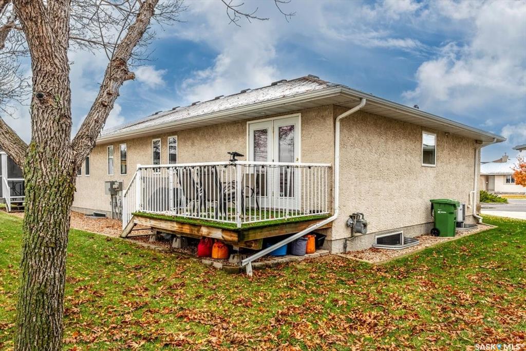 Second View of 1554 Dewdney Bay E, East Pointe Estates, Regina, Saskatchewan, S4Z 1A7