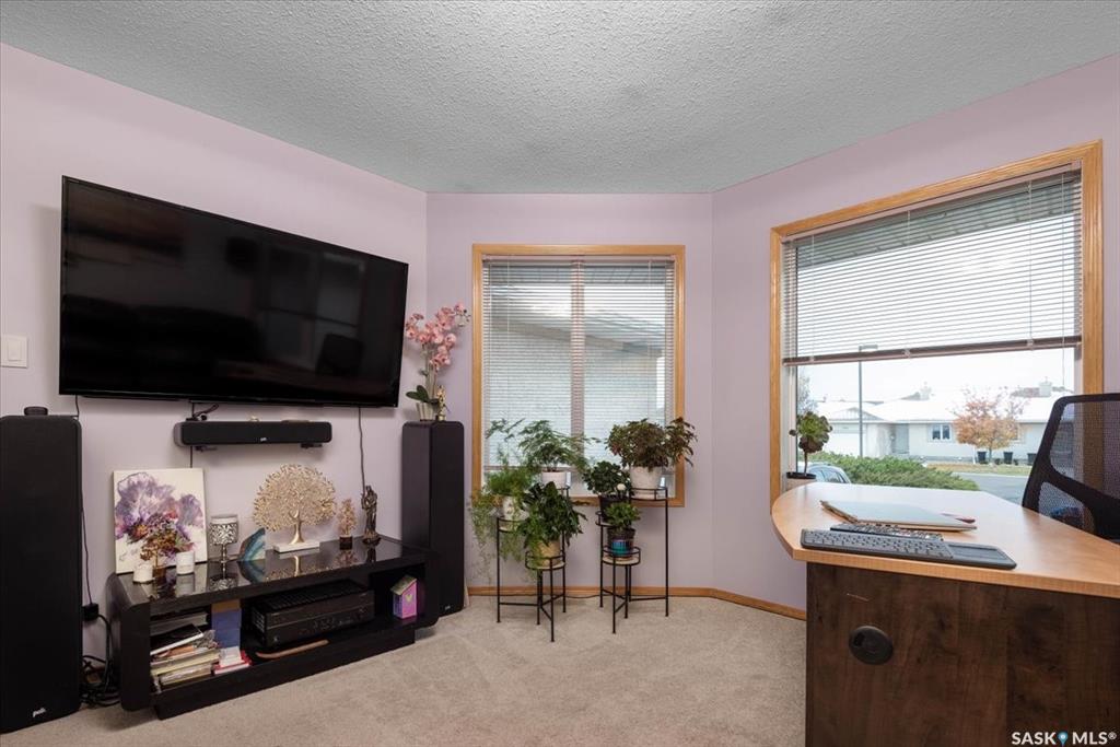 Fifth View of 1554 Dewdney Bay E, East Pointe Estates, Regina, Saskatchewan, S4Z 1A7