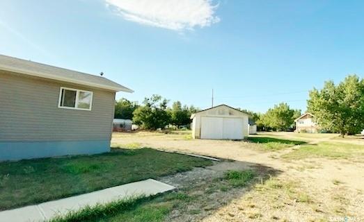 Third View of 320 4th Avenue, Dodsland, Saskatchewan, S0L 0V0