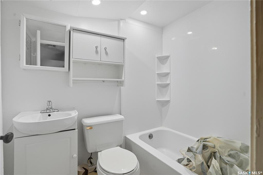 Third View of 1415 D Avenue N, Mayfair, Saskatoon, Saskatchewan, S7L 1P5