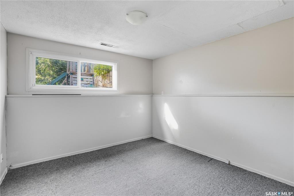 Fifth View of 1415 D Avenue N, Mayfair, Saskatoon, Saskatchewan, S7L 1P5