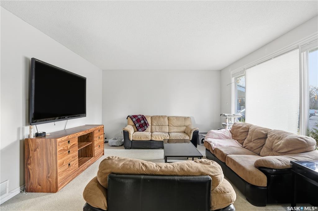 Third View of 7 University Park Drive, University Park, Regina, Saskatchewan, S4V 0C8