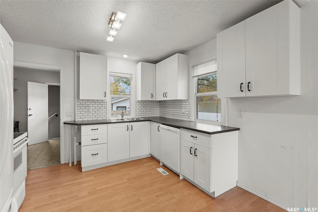 Second View of 1508 H Avenue N, Mayfair, Saskatoon, Saskatchewan, S7L 2E8