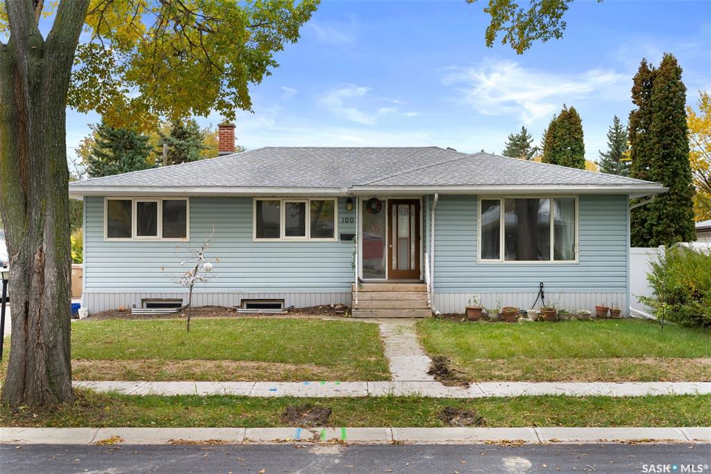 100 Knowles Crescent, SK021064, Saskatchewan,