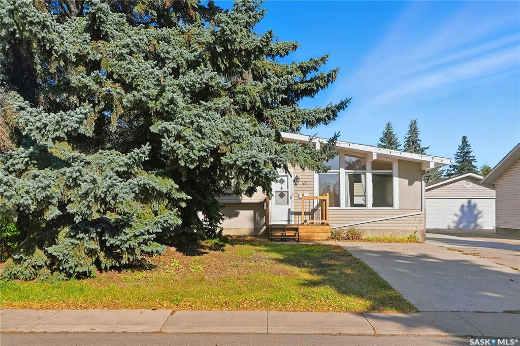 Third View of 42 Red River Road, River Heights SA, Saskatoon, Saskatchewan, S7K 1G3