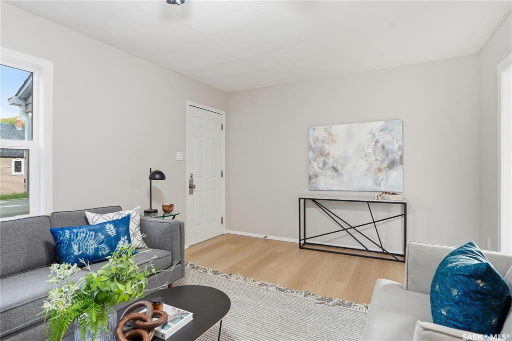 Third View of 3 Minto Place, Kelsey/Woodlawn, Saskatoon, Saskatchewan, S7L 1C4