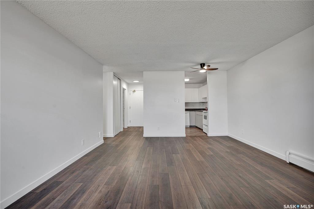 Fifth View of 209 A Cree Place #301, Lawson Heights, Saskatoon, Saskatchewan, S7K 7X9