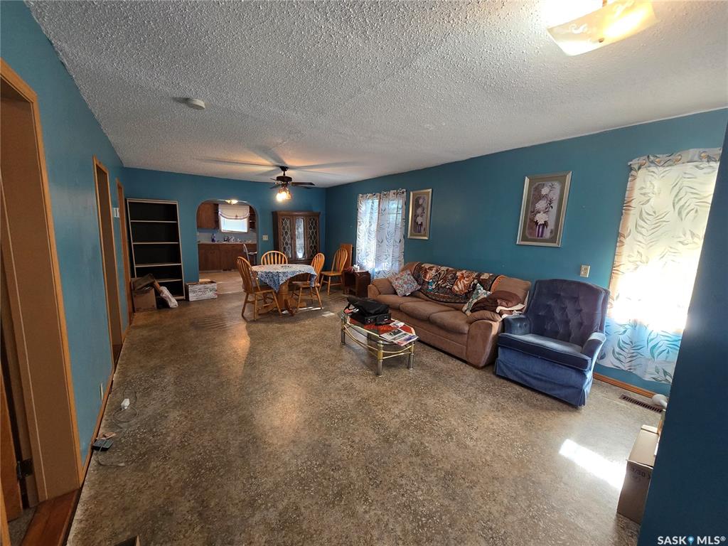 Fifth View of 15 10th Avenue Ne, North East, Swift Current, Saskatchewan, S9H 2T1
