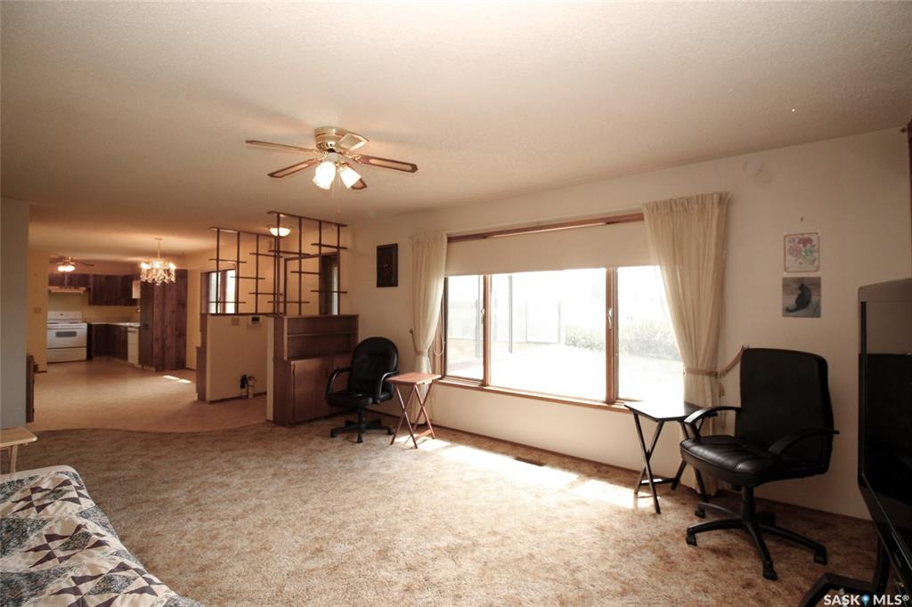 Third View of 223 2nd Street W, Climax, Saskatchewan, S0N 0N0