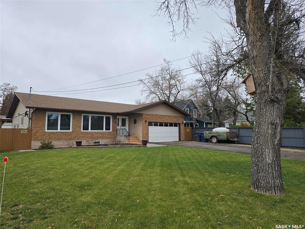Fourth View of 718 Stella Street, Grenfell, Saskatchewan, S0G 2B0