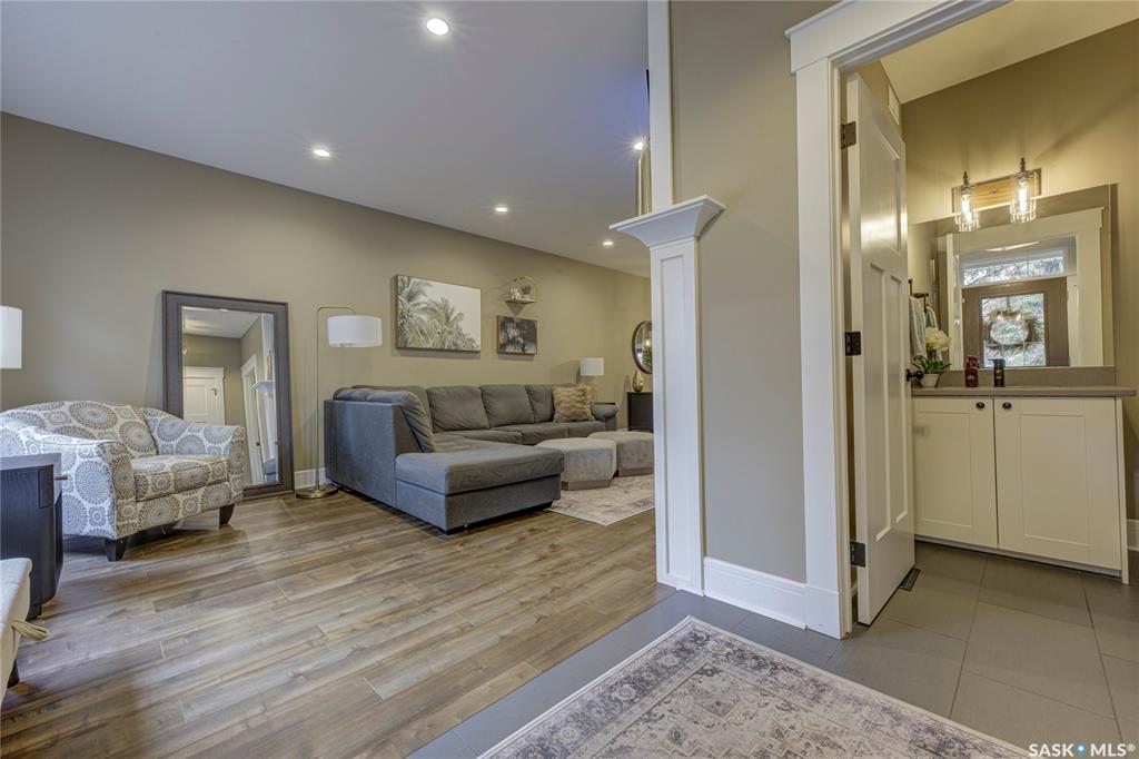 Fourth View of 1129 7th Street E, Haultain, Saskatoon, Saskatchewan, S7H 0Y9