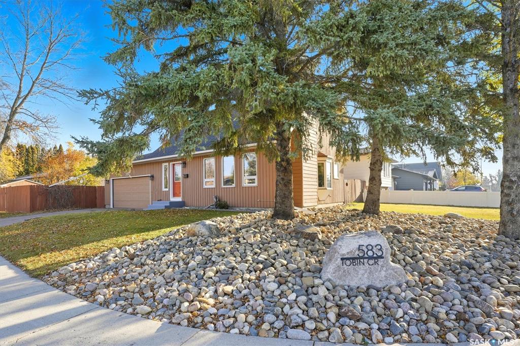 Second View of 583 Tobin Crescent, Lawson Heights, Saskatoon, Saskatchewan, S7K 4N9