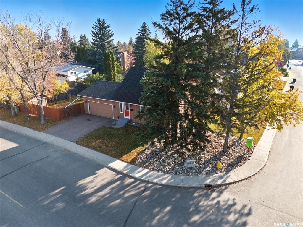 Third View of 583 Tobin Crescent, Lawson Heights, Saskatoon, Saskatchewan, S7K 4N9