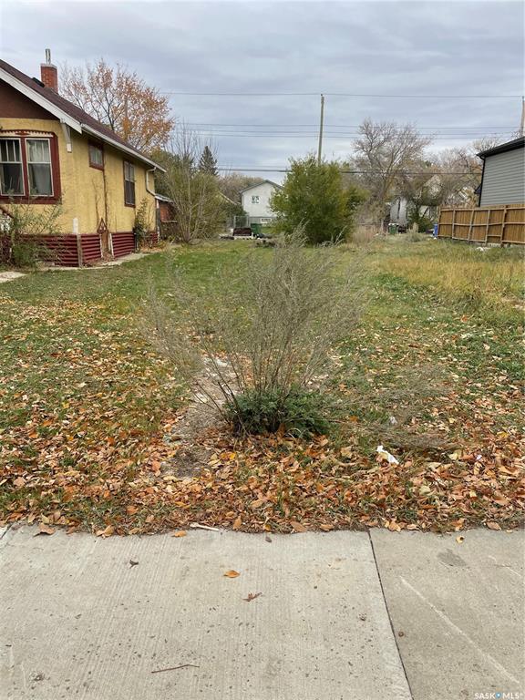 MLS® listing #SK021470 for sale located at 941 Robertson Street