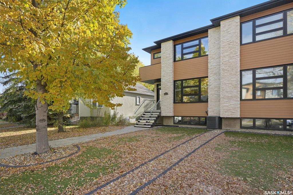 Second View of 1106 7th Street E, Haultain, Saskatoon, Saskatchewan, S7H 0Z1