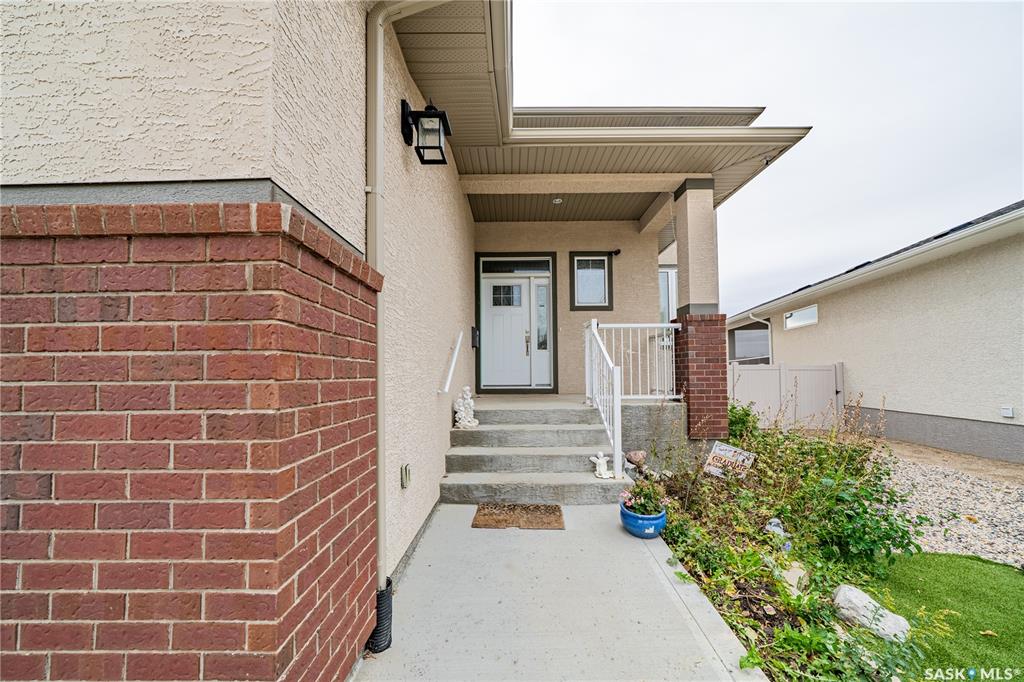 Second View of 3545 Evans Court, Hillsdale, Regina, Saskatchewan, S4S 0A9