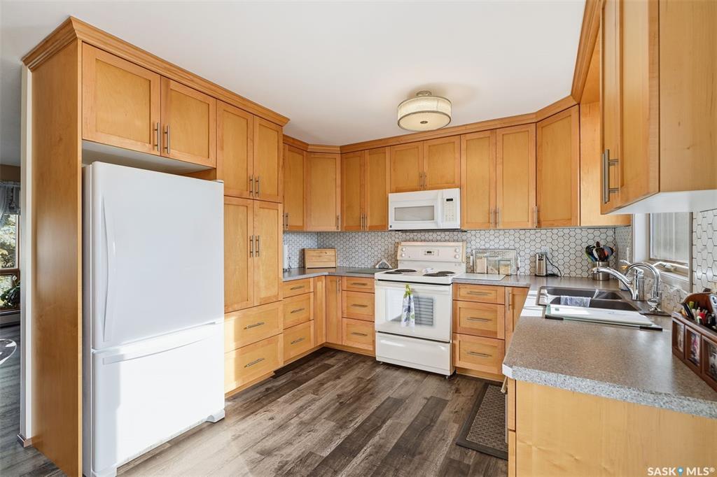 Fourth View of 8009 5th Street, Rosthern, Saskatchewan, S0K 3R0