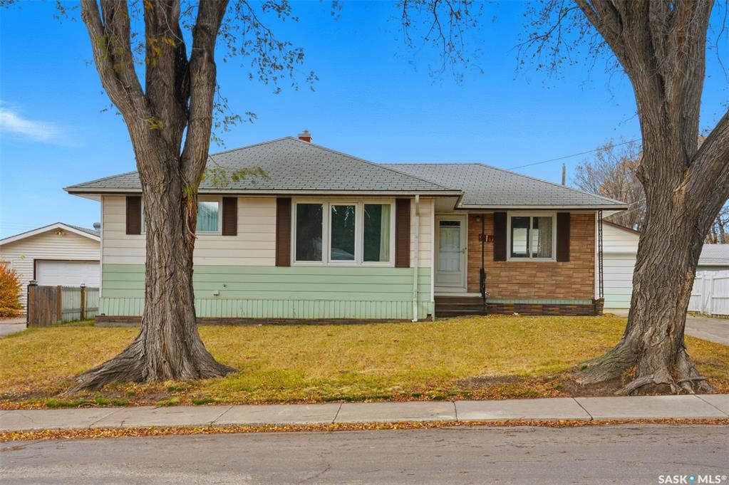 910 35th Street W, SK021797, Saskatchewan,