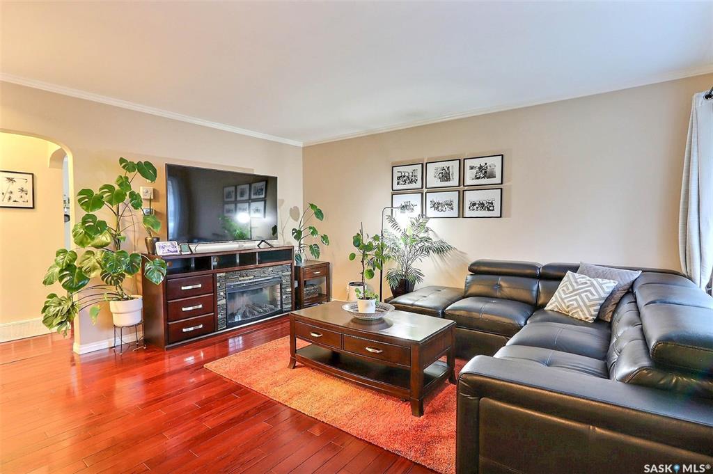 Second View of 518 20th Street E, East Hill, Prince Albert, Saskatchewan, S6V 1L3