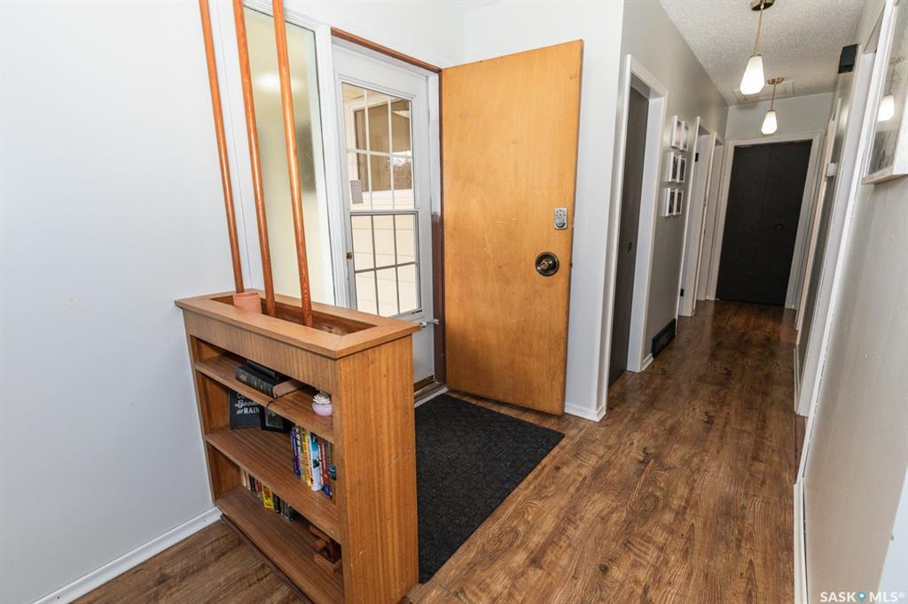 Fourth View of 303 Love Street, Luseland, Saskatchewan, S0L 2A0