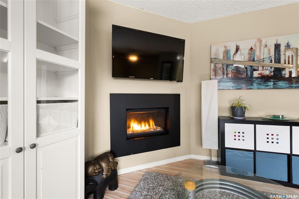 Fifth View of 219 Lloyd Crescent, Uplands, Regina, Saskatchewan, S4R 6C2