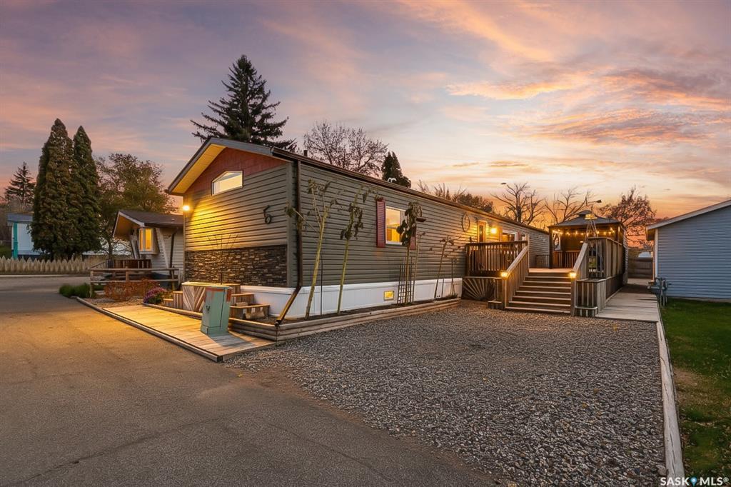 MLS® listing #SK021976 for sale located at 5 E Avenue Ne