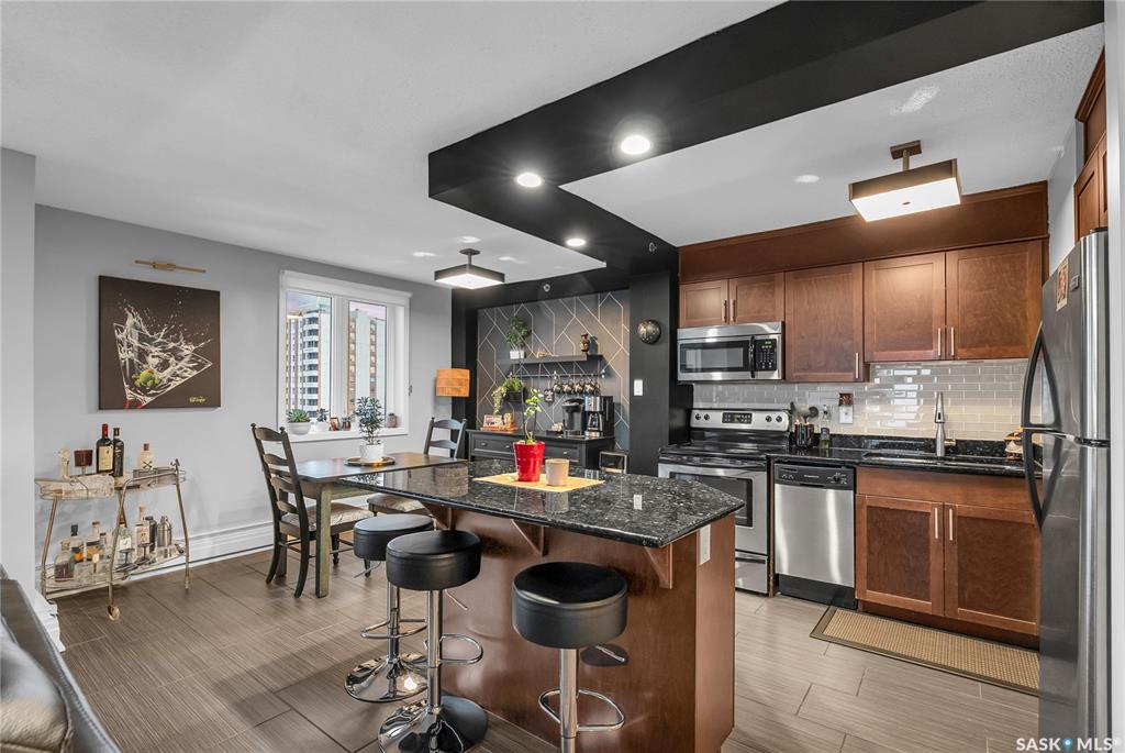 Second View of 320 5th Avenue N #1406, Central Business District, Saskatoon, Saskatchewan, S7K 2P5